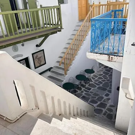 Gialos Apartment *