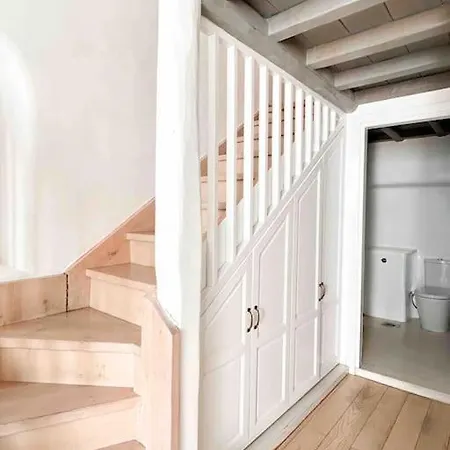 Gialos Apartment *